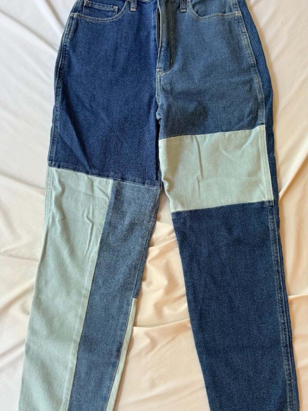Hollister Ultra High Rise Mom Jeans 26 Patchwork Colorblock Two Tone Denim
